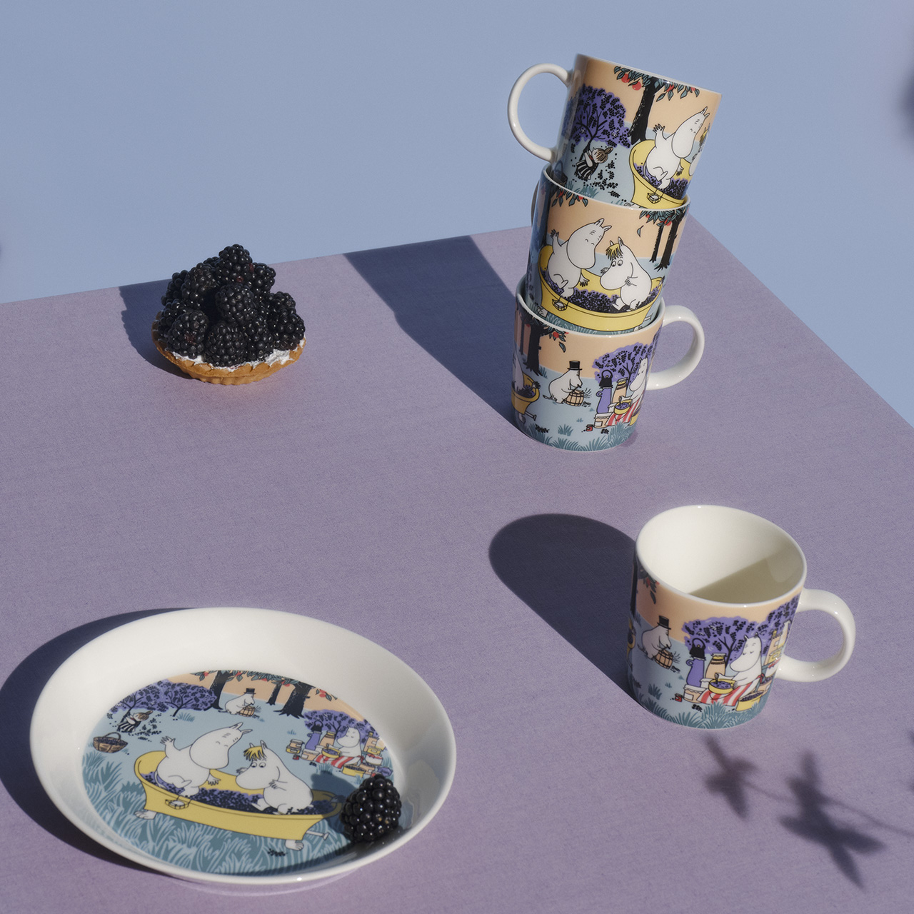 1069421_Moomin_mug_0,3L_Berry_Season_3.jpg
