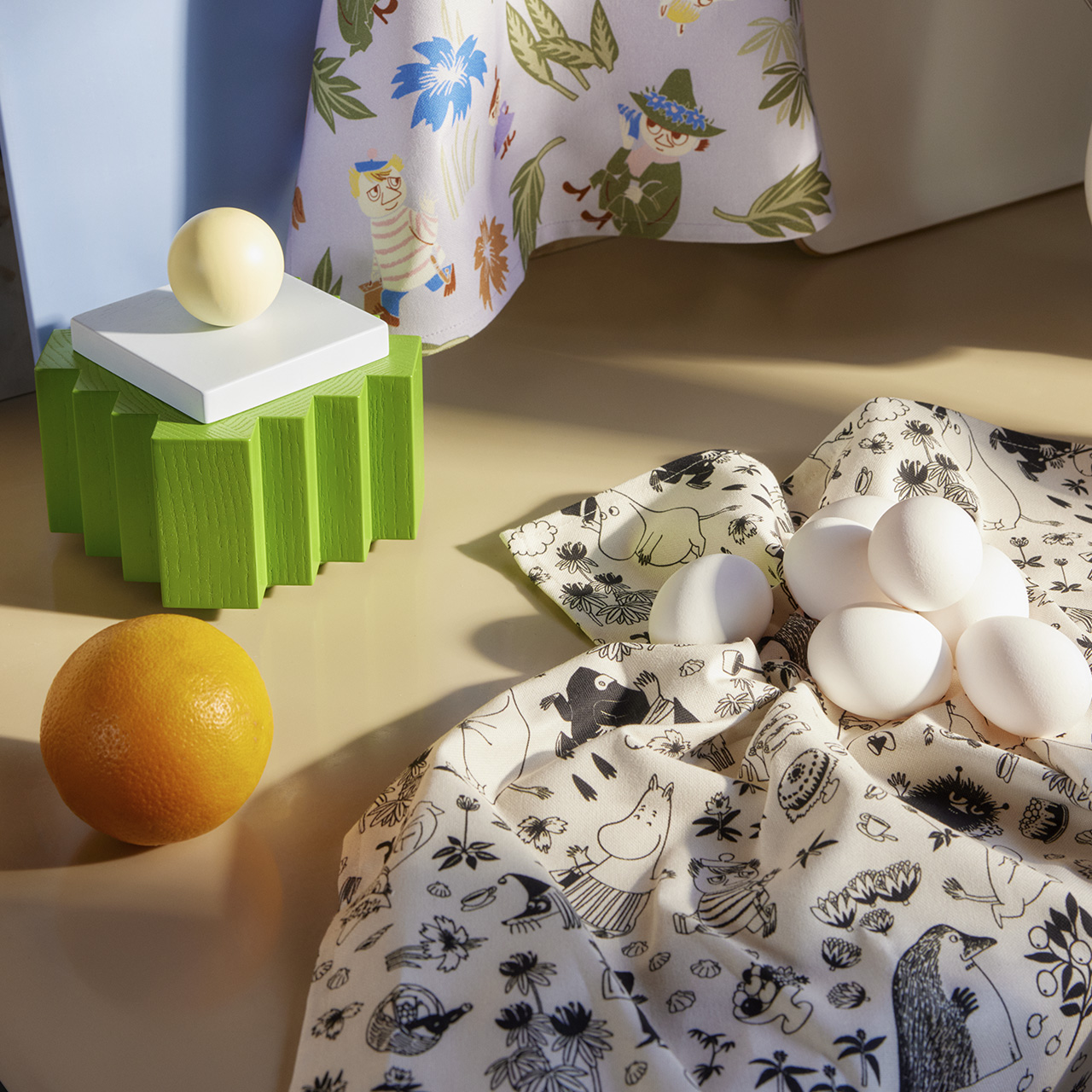 1072652_Moomin_Kitchen_towel__50x70_off-white_2.jpg