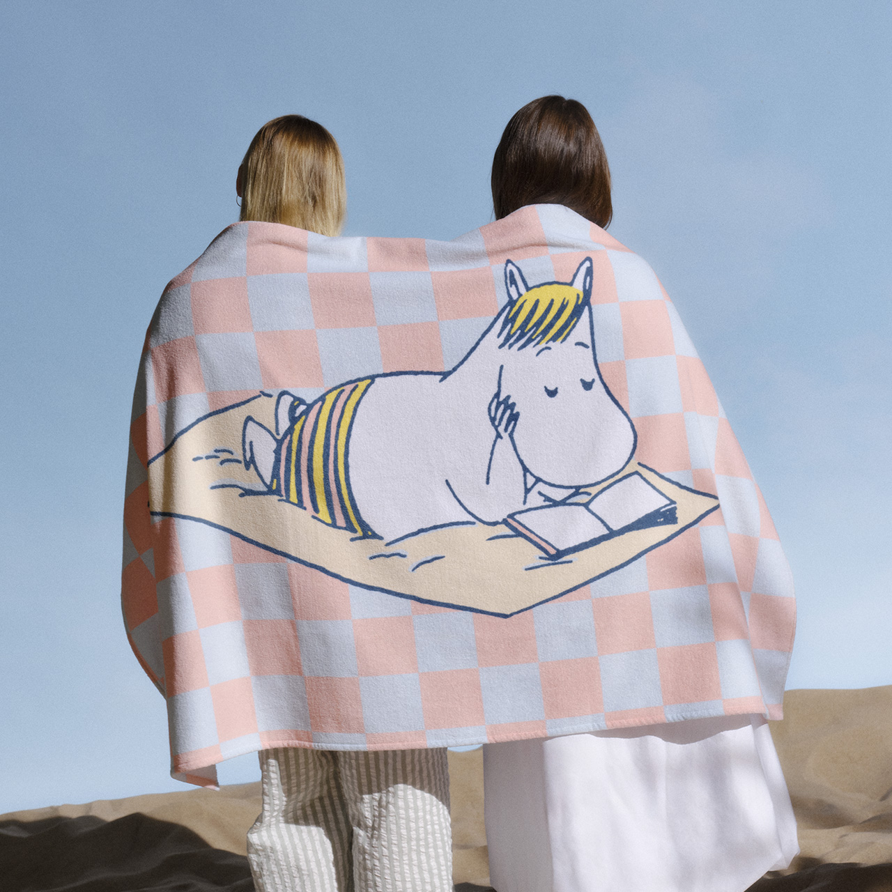 1072663_Moomin_Beach_towel_90x150cm_2.jpg