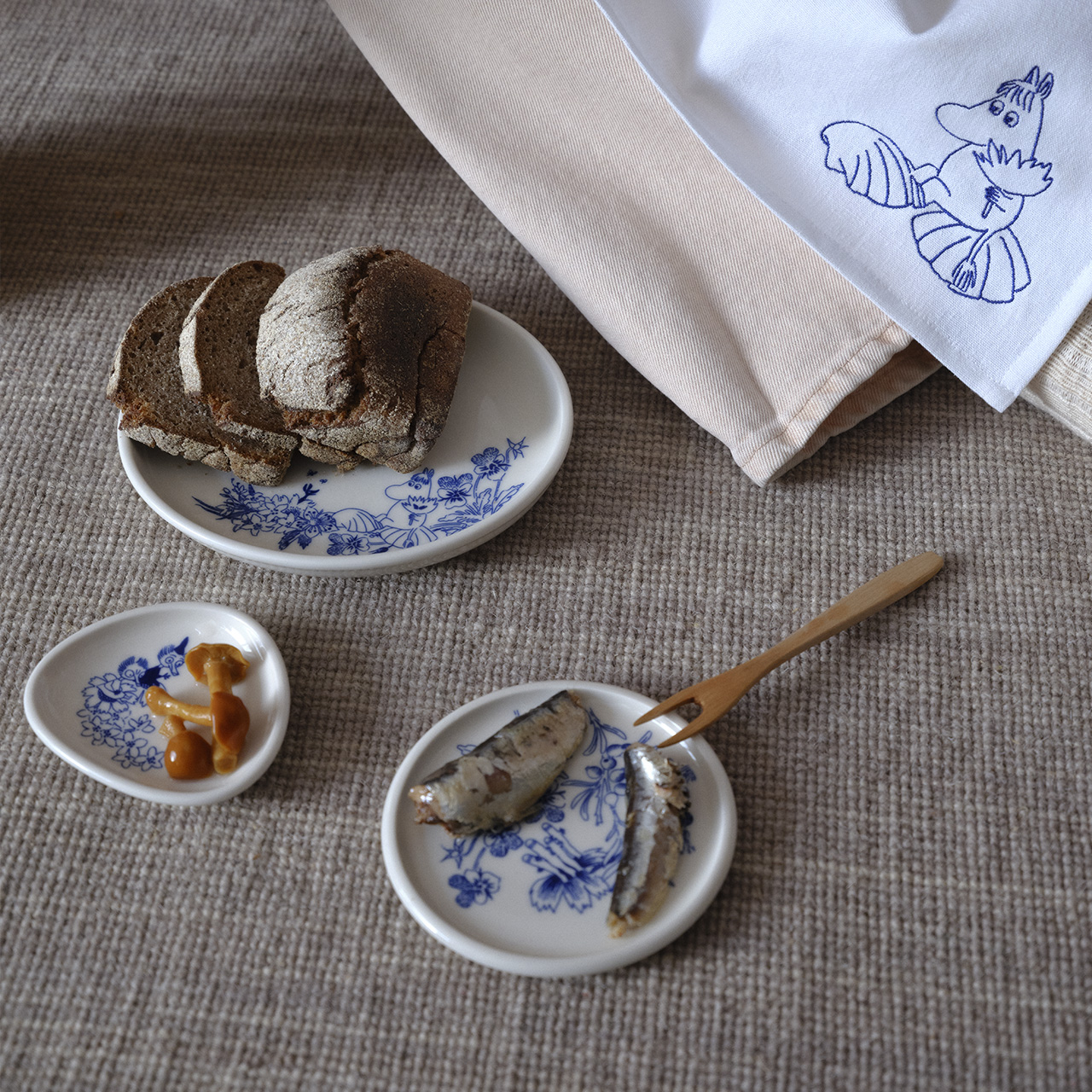 1073506_Moomin_mini_dipping_bowl_Haru_2.jpg