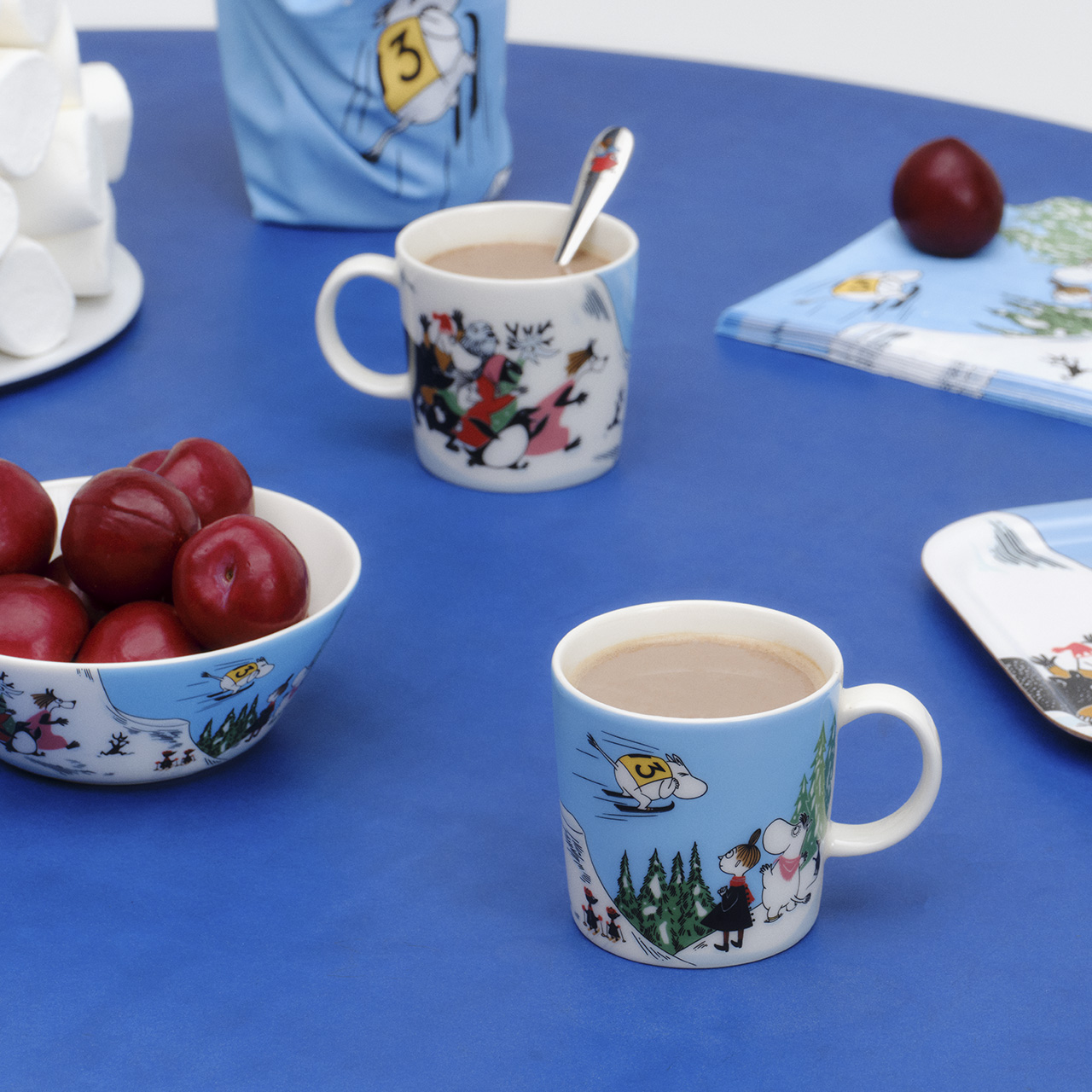 1073520_Moomin_mug_0,3L_Ski_jumping_3.jpg