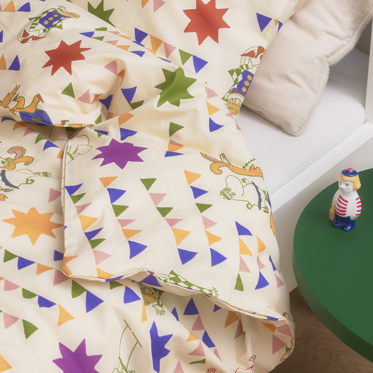 1074758_Moomin_bedset_85x125_Circus_GOTS_3.jpg