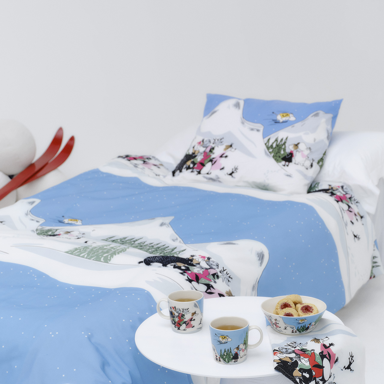 1074794_Moomin_pillowcase_ski_jumping_2.jpg