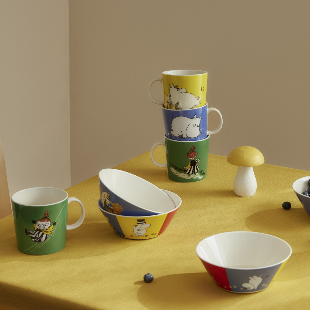 1075632_Moomin_bowl_15cm_Moomin_family_3.jpg