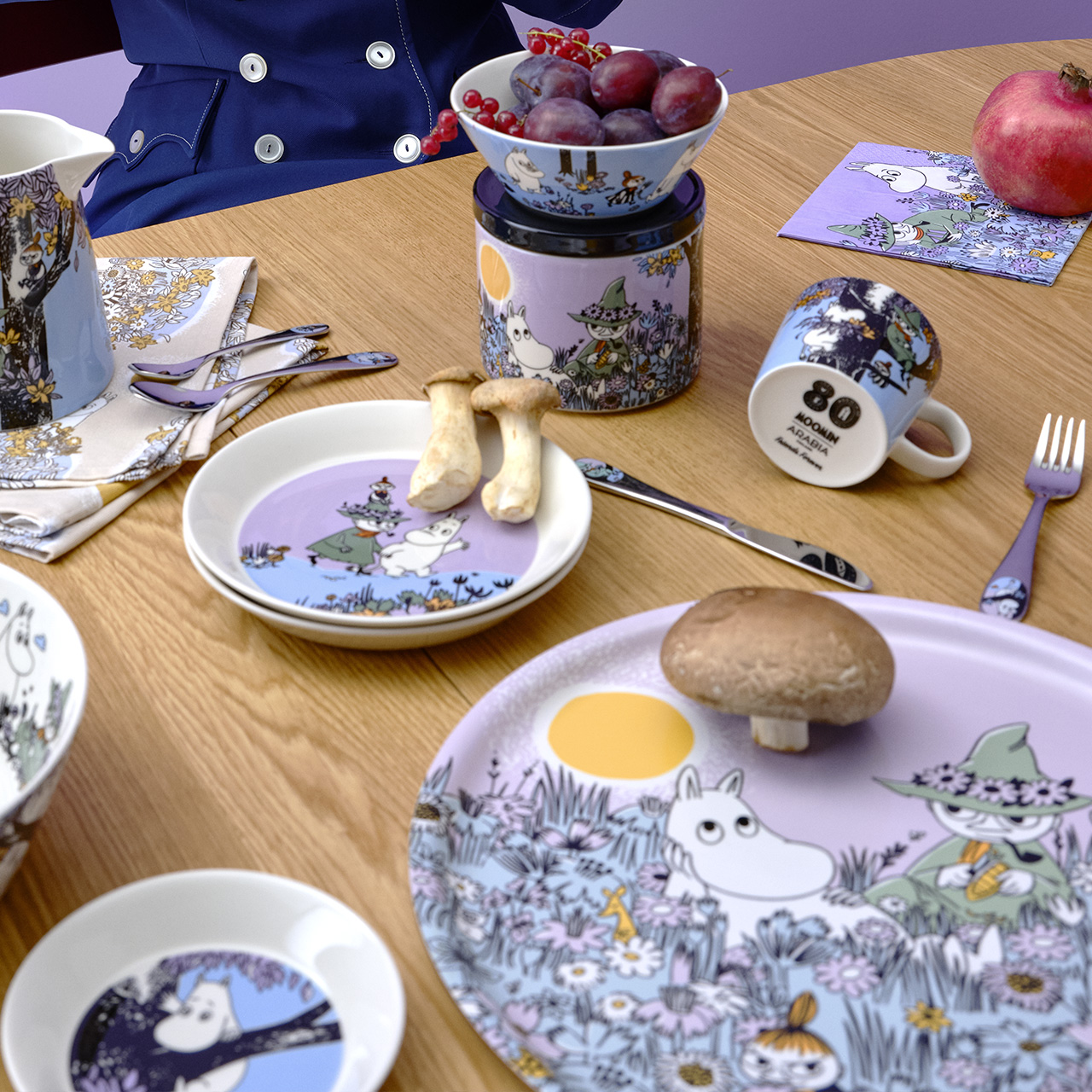 1076286_Moomin_tray_35cm_Friends_Forever_3.jpg