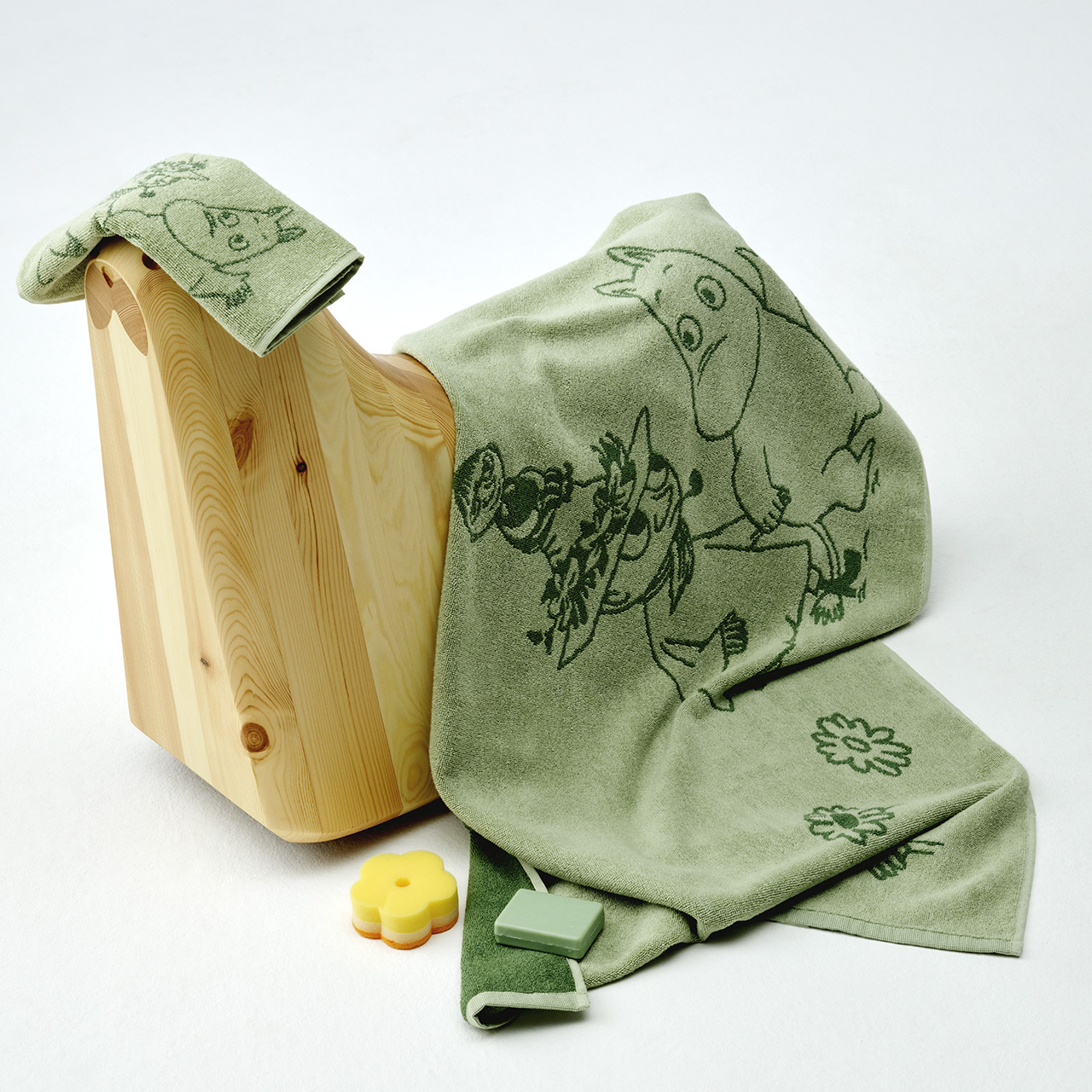 1076319_Moomin_b.towel_70x140_Friends_For._GOTS_2.jpg