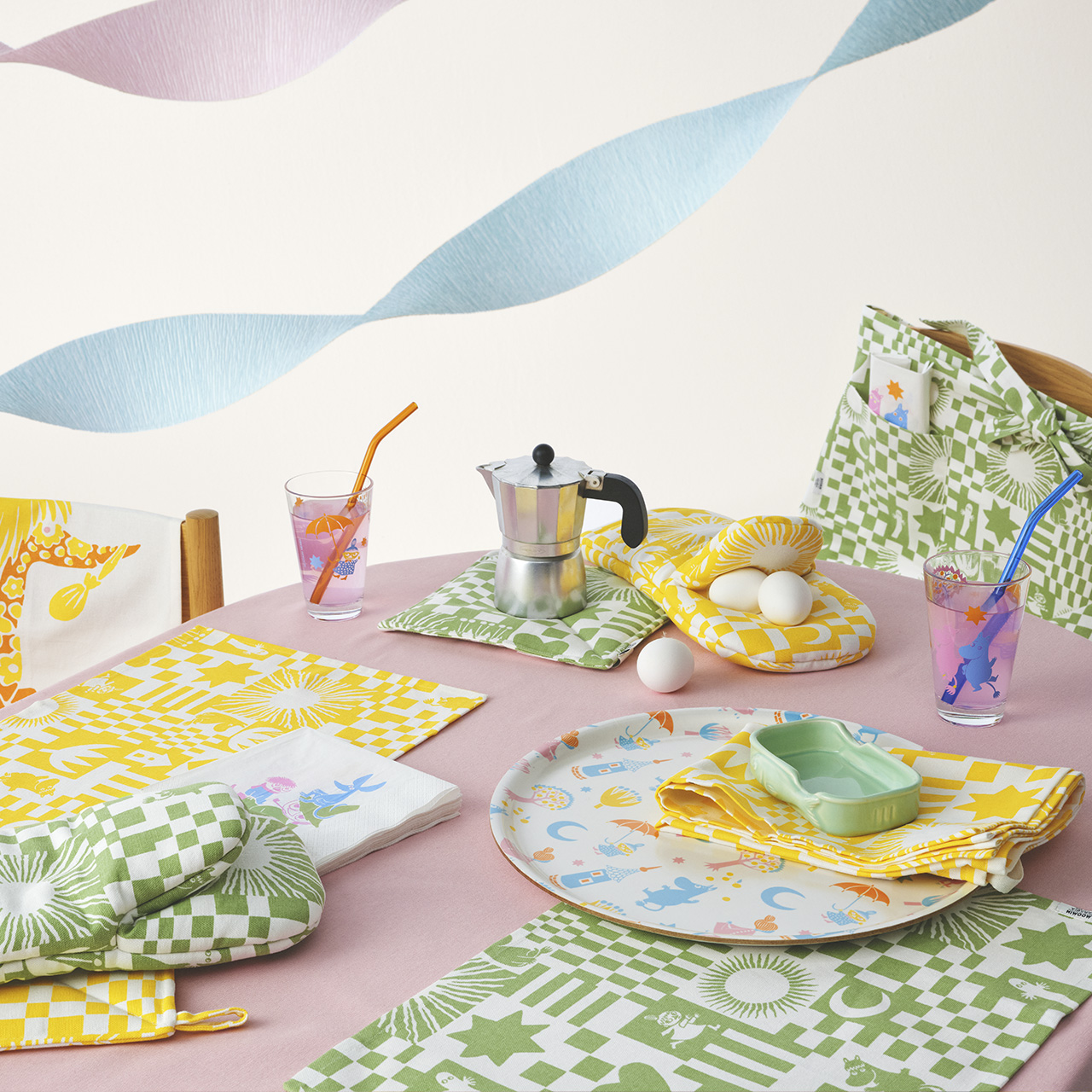 1077460_Moomin_apron_Party_2.jpg