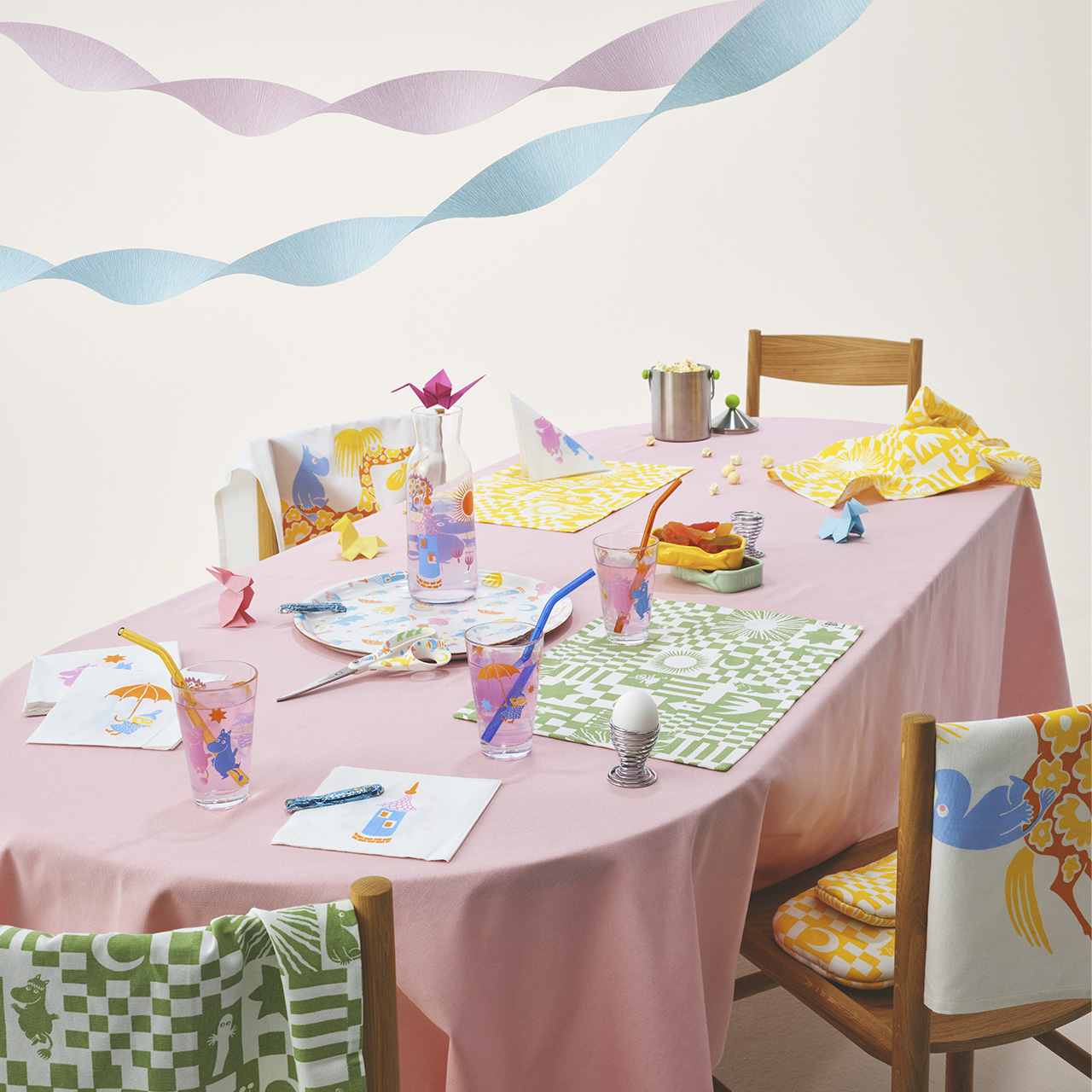 1077462_Moomin_k.twl_set_50x70_Party_green_GOTS_4.jpg