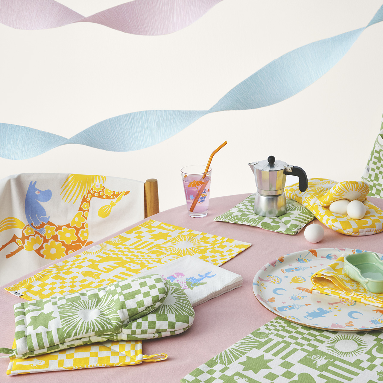 1077466_Moomin_pot_holder_set_Party_green_2.jpg