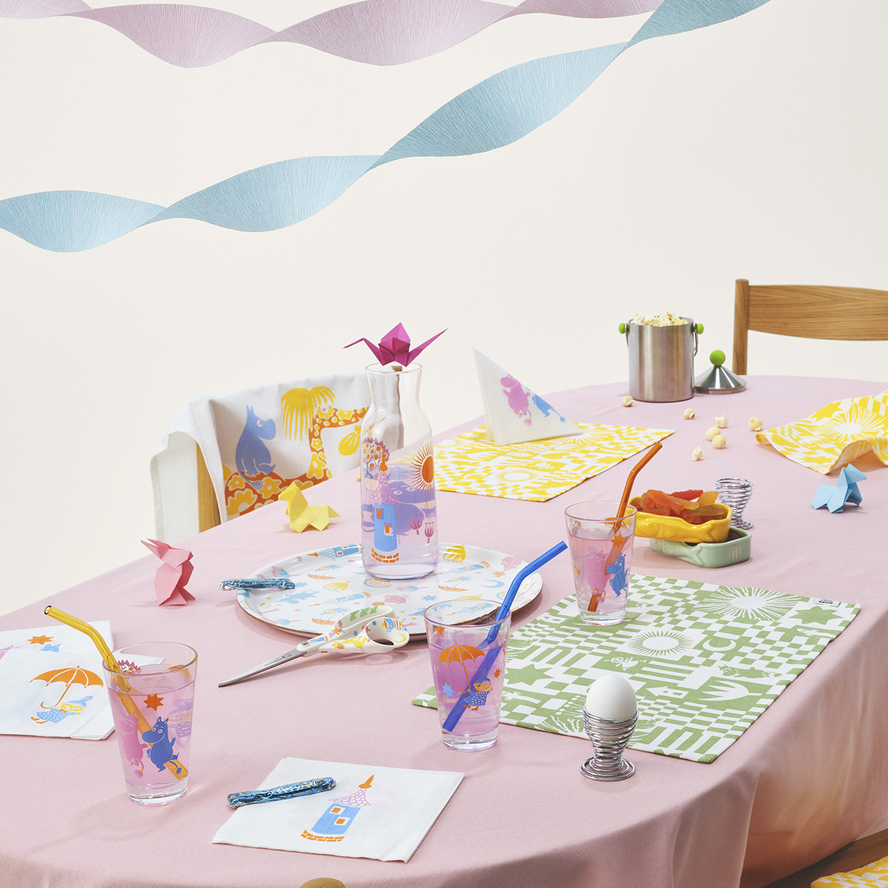 1077470_Moomin pitcher 1,2L Party_3.jpg