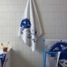 1069854_Moomin_bath_towel_70x140_Stinky_offwhite_2.jpg