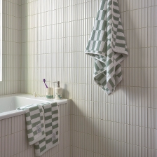 1074324_Moomin_bath_towel_70x140cm_Checks_green_2.jpg