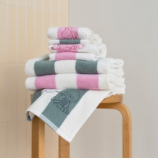1074802_Moomin h.towel 30x50 Seashells str GOTS_2.jpg