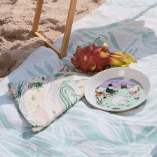 1076323_Moomin_ktn_twl_50x70cm_Beach_Day_GOTS_2.jpg